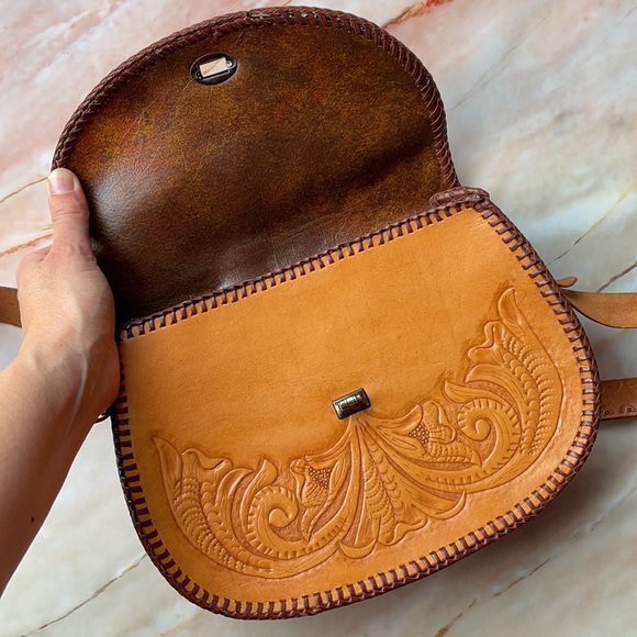 VINTAGE | Hand tooled leather bag - Picture 7 of 12